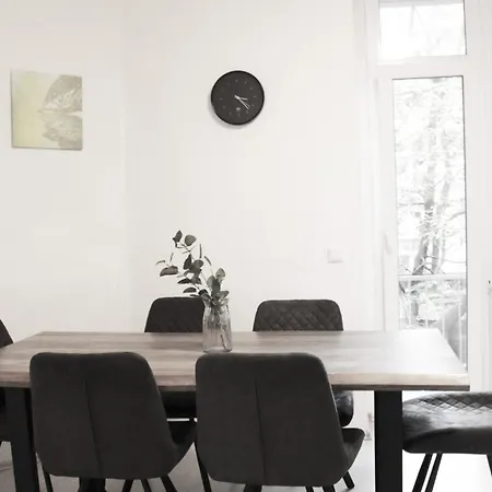 Bege Mywork Apartman